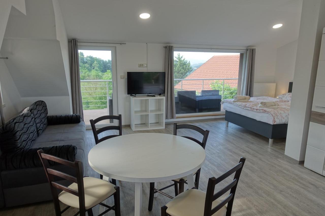 Apartments Laura Farm Stay Podčetrtek Eksteriør bilde